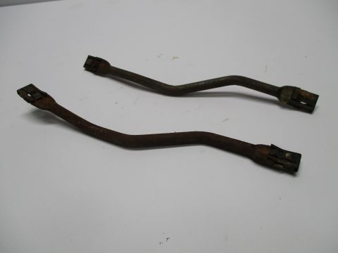 Pair of exterior door handle to latch rods and clips